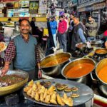 Oldest SeaFood aur Delhi Wala Tawa Qeema | Jamshed Road Street Food, Karachi | Yaadgar Fish